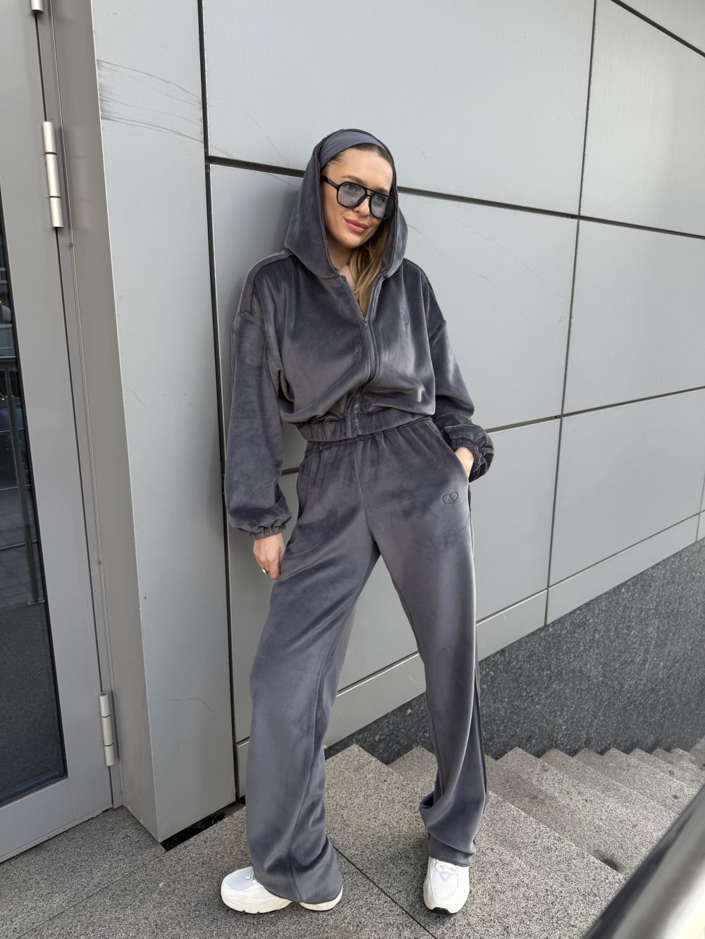 velour oversized jacket graphite - Image 3