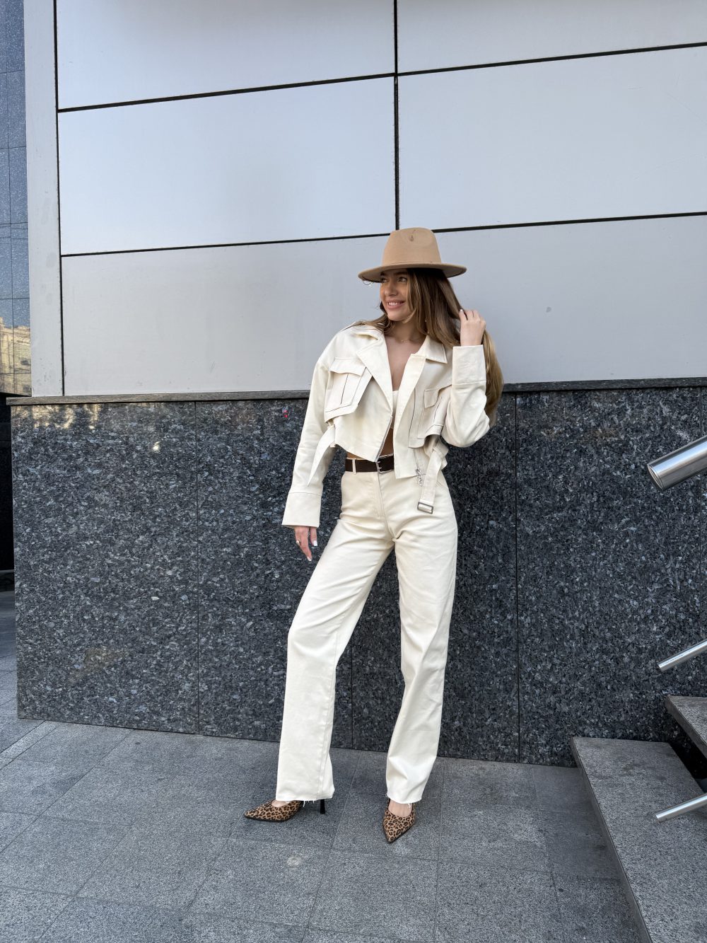 Сopped trench coat