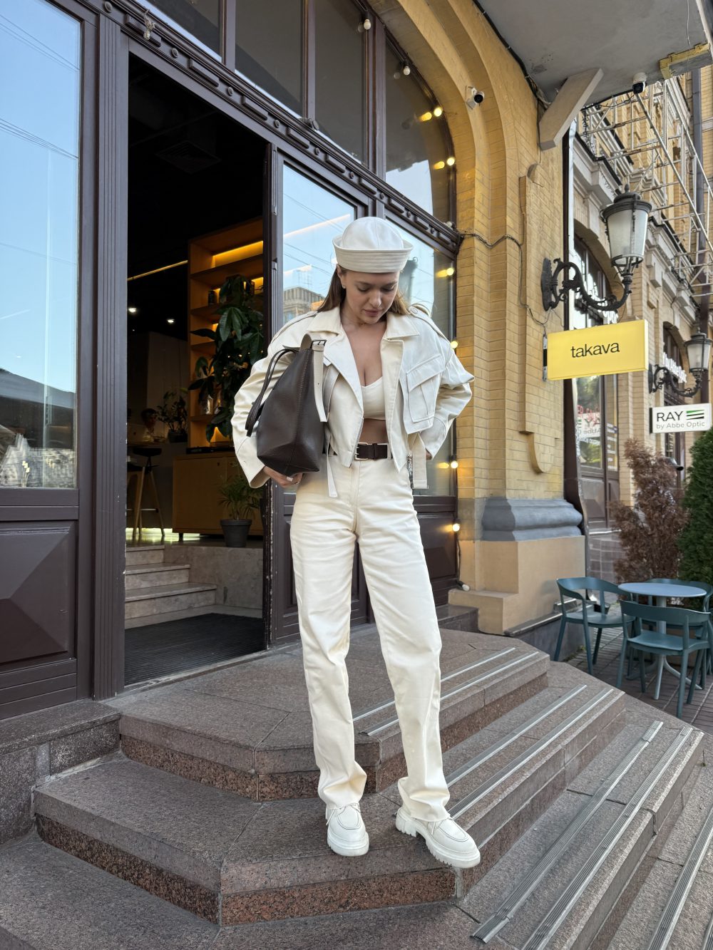Сopped trench coat - Image 4