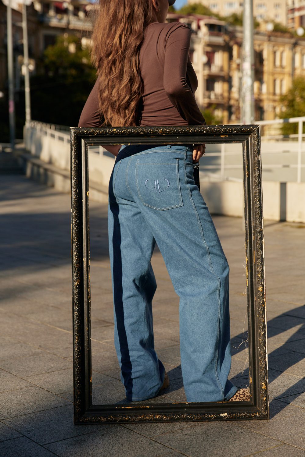 Follow your ART Jeans