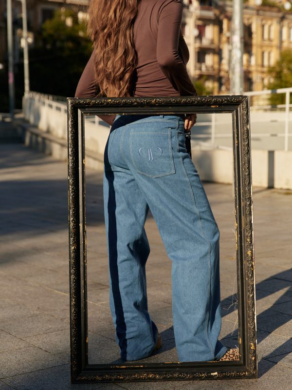 Follow your ART Jeans