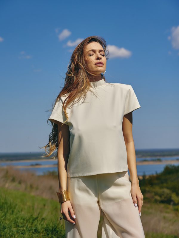 Blouse Free as air